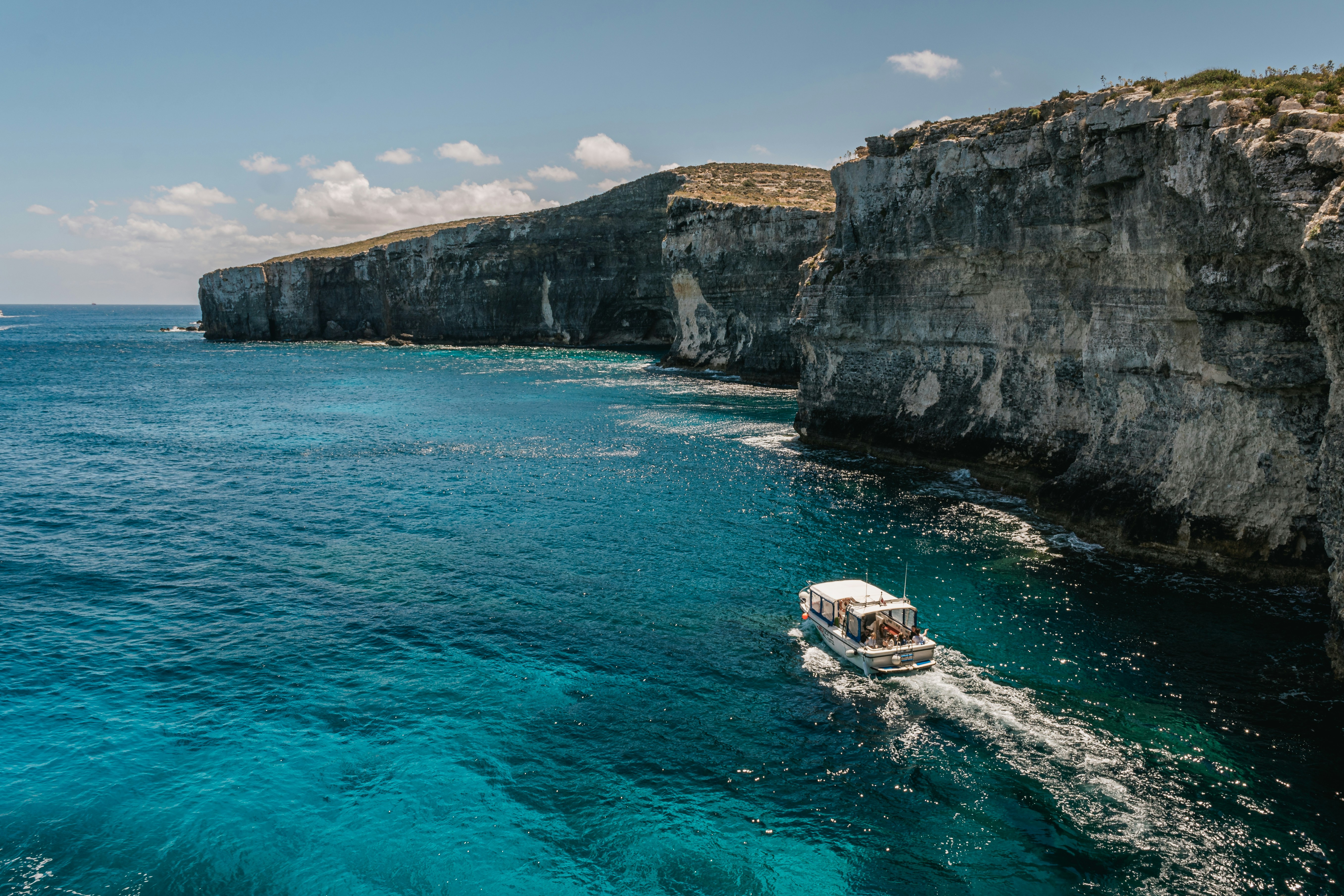 emmanuel-cassar--UaKF5m4kTc-unsplash